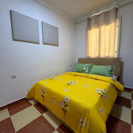 Joli Appart Avec Terrasse Au Centre Ville Tétouan Exterior foto