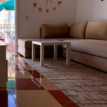 Joli Appart Avec Terrasse Au Centre Ville Tétouan Exterior foto