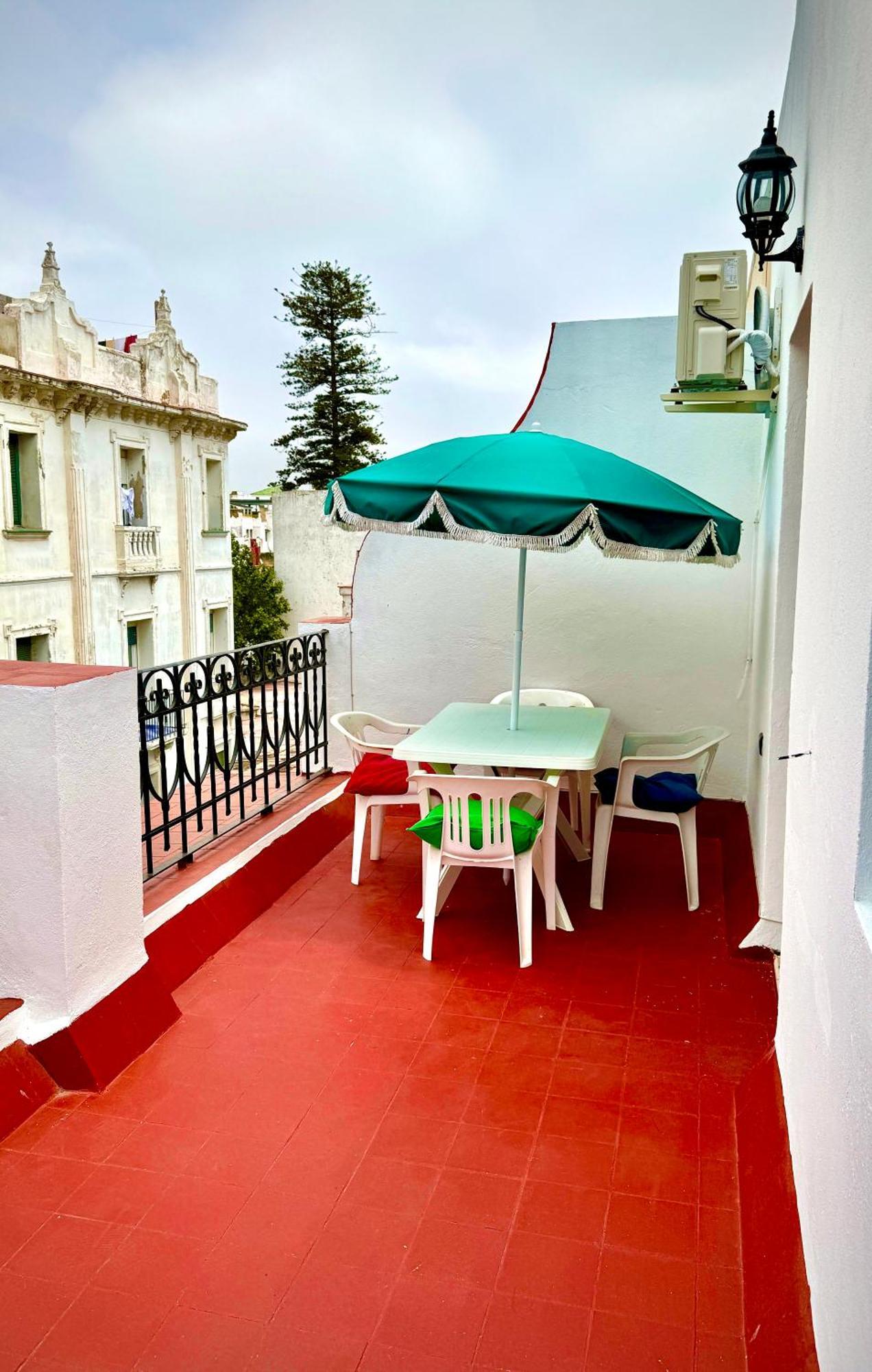 Joli Appart Avec Terrasse Au Centre Ville Tétouan Exterior foto